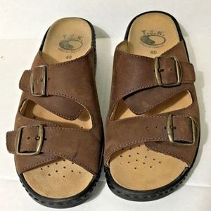 T.S.K. Sandals Size 8 1/2 Brown 2 Straps Mules
